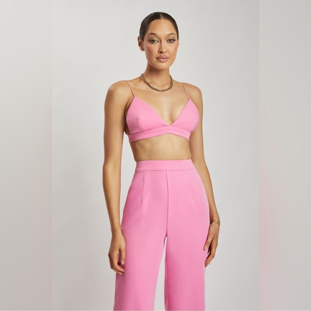 NWT CYNTHIA Triangle Bralette. Featuring thin spaghetti straps Size Small - Picture 5 of 15